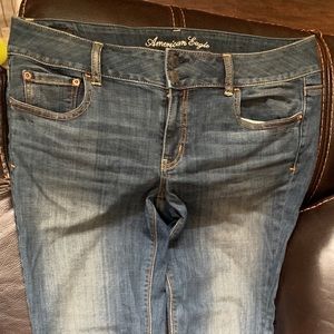 AE Artist Jeans size 14